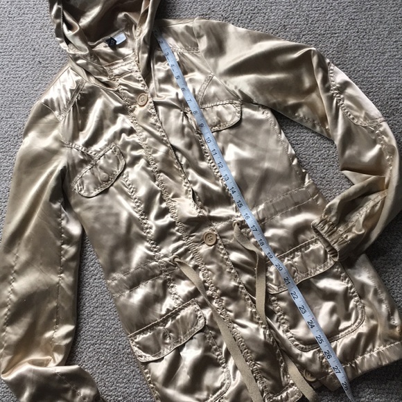 H&M gold jacket - Picture 7 of 7